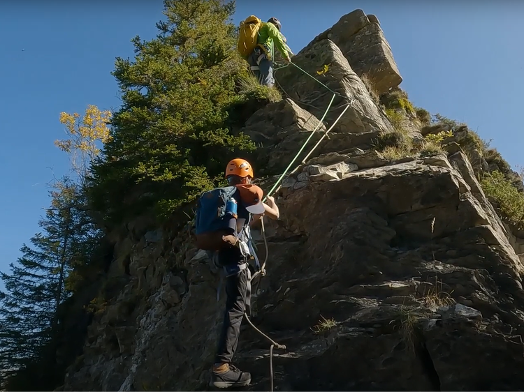 Mon 1er sommet sortie accompagnée pour les enfants Cordon