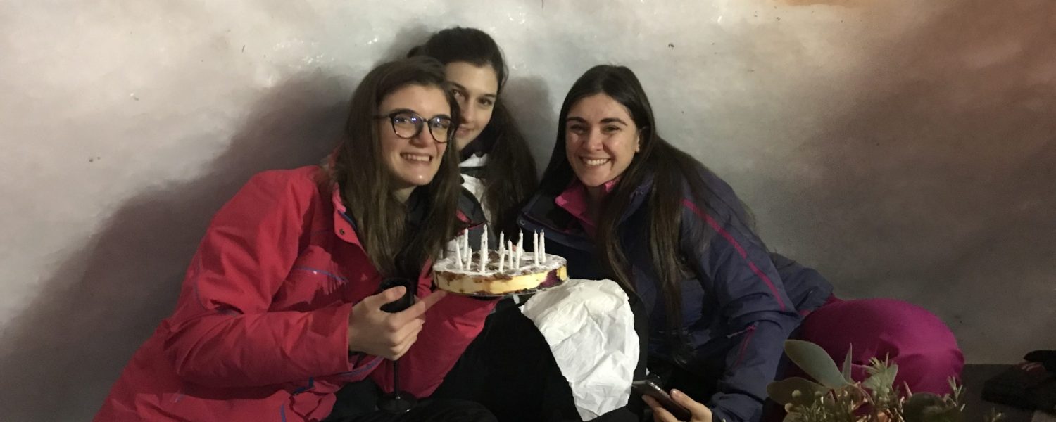 Soirée d&rsquo;anniversaire dans un igloo
