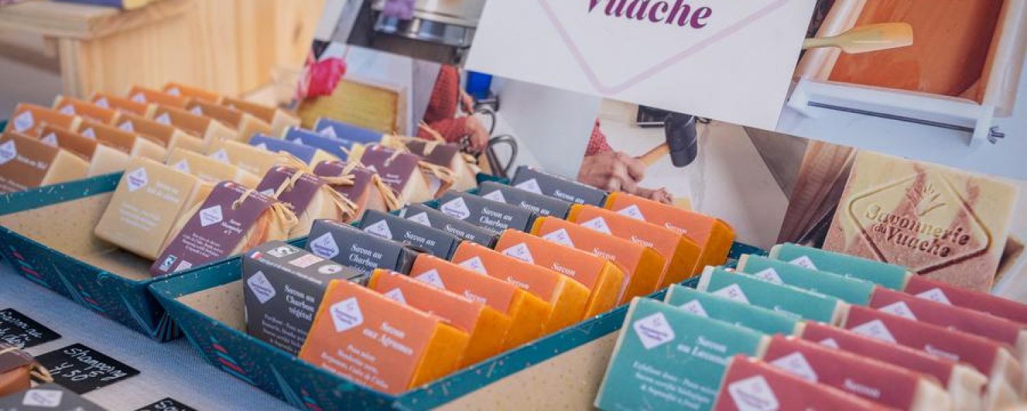 Marché des artisans Les Contamines Montjoie
